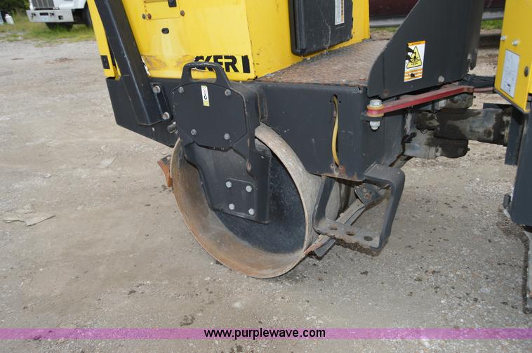 image for item H2849 Wacker RD11A double drum roller