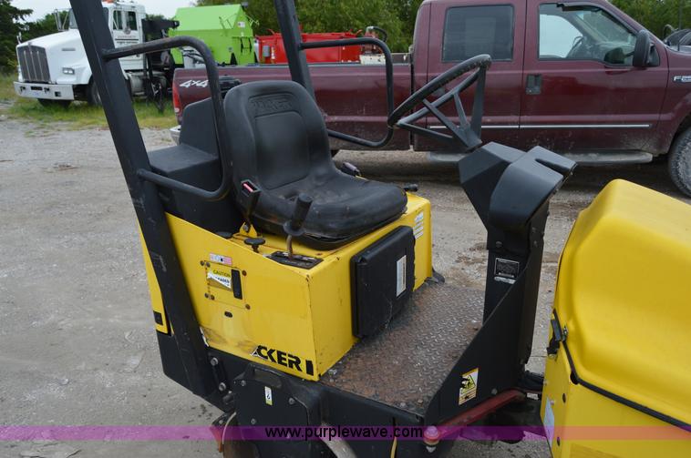 image for item H2849 Wacker RD11A double drum roller