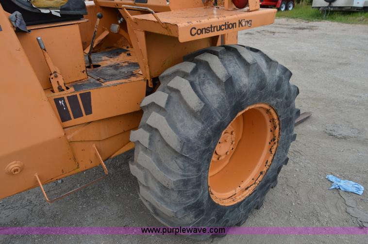 image for item H2850 Case 584E Construction King forklift