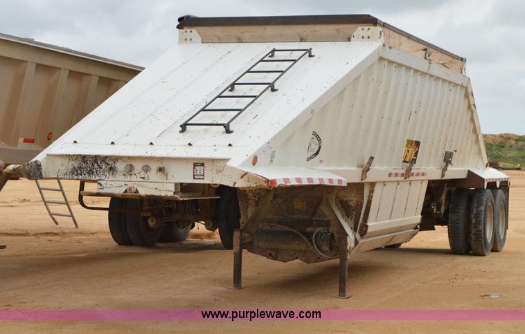 image for item H2973 2006 CTS BDT-40INS belly dump trailer