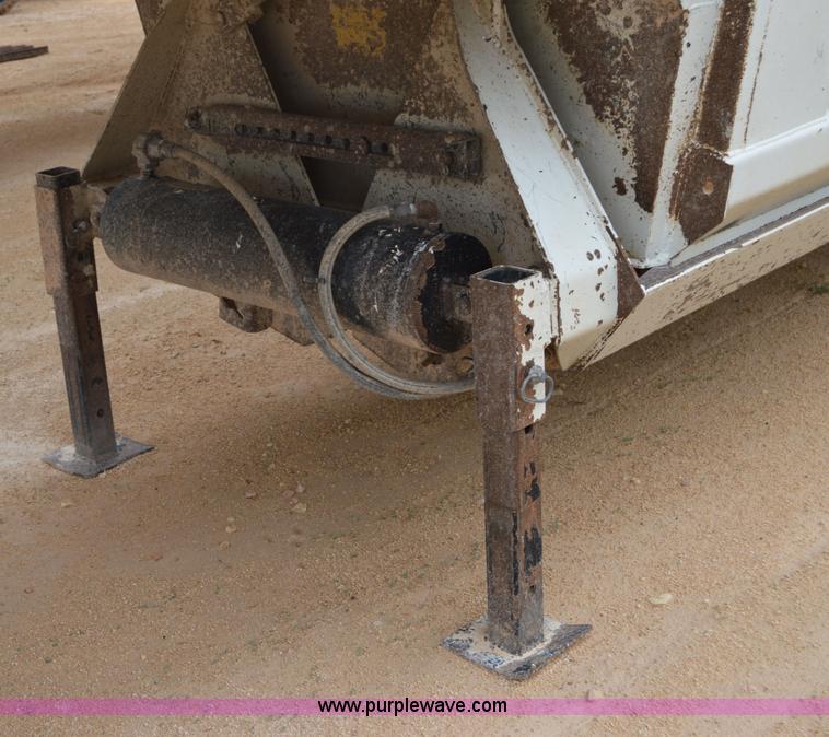 image for item H2973 2006 CTS BDT-40INS belly dump trailer