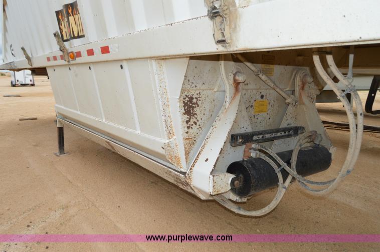 image for item H2973 2006 CTS BDT-40INS belly dump trailer