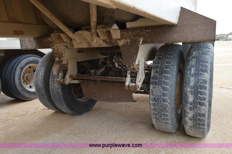 image for item H2973 2006 CTS BDT-40INS belly dump trailer