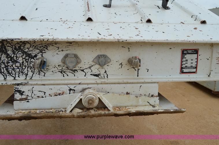 image for item H2973 2006 CTS BDT-40INS belly dump trailer