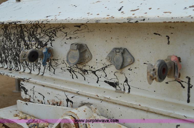 image for item H2973 2006 CTS BDT-40INS belly dump trailer