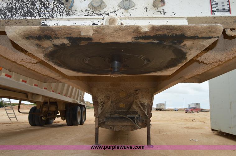 image for item H2973 2006 CTS BDT-40INS belly dump trailer