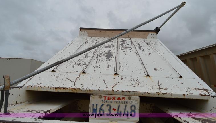 image for item H2973 2006 CTS BDT-40INS belly dump trailer