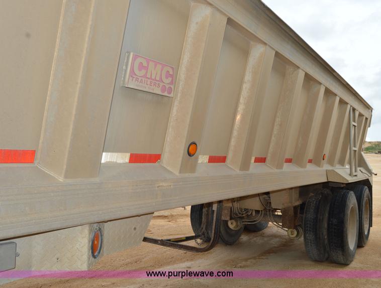 image for item H2974 2000 GMC Travis S/102 aluminum end dump trailer