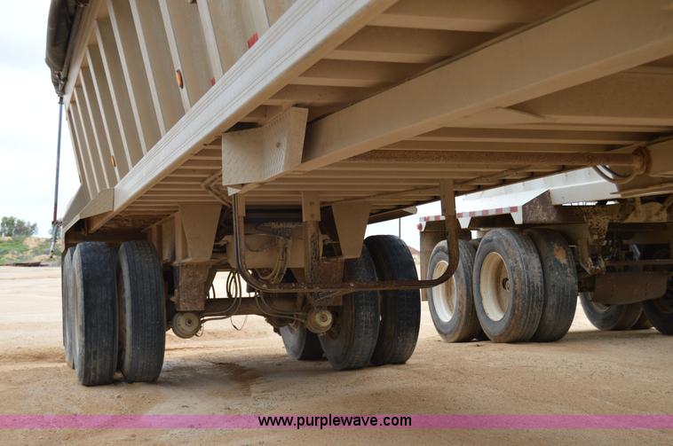 image for item H2974 2000 GMC Travis S/102 aluminum end dump trailer