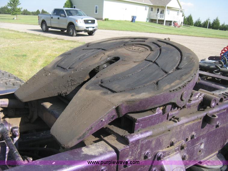 image for item H5280 1988 Peterbilt 357 semi truck