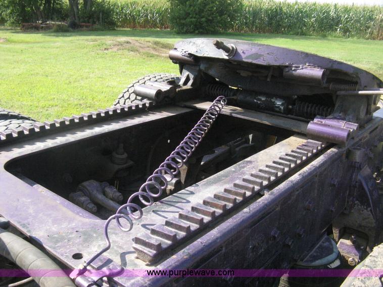 image for item H5280 1988 Peterbilt 357 semi truck