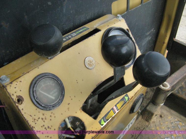 image for item H5300 1999 ASV HD4520 skid steer