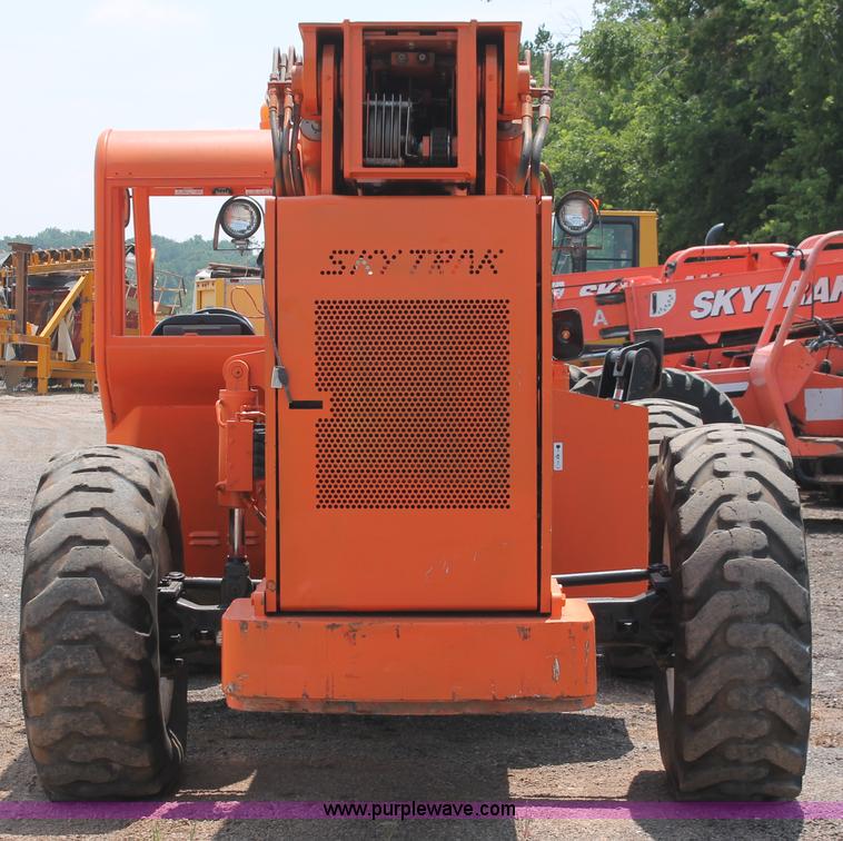 image for item H5627 2001 SkyTrak 10054 Legacy Series telehandler