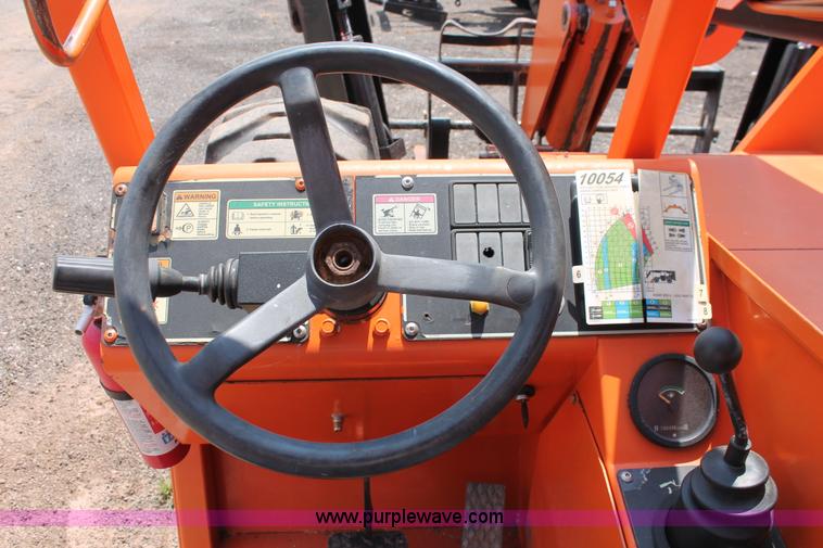 image for item H5627 2001 SkyTrak 10054 Legacy Series telehandler