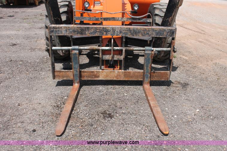 image for item H5627 2001 SkyTrak 10054 Legacy Series telehandler