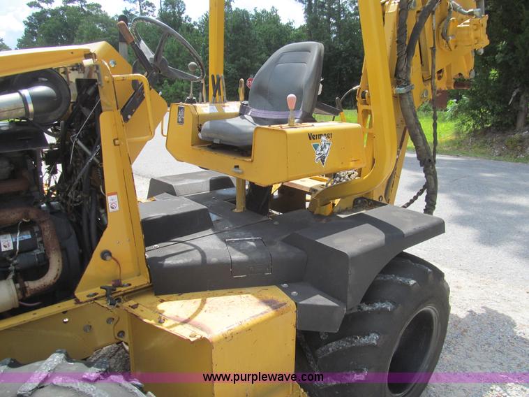 image for item H8872 2005 Vermeer RT650 trencher