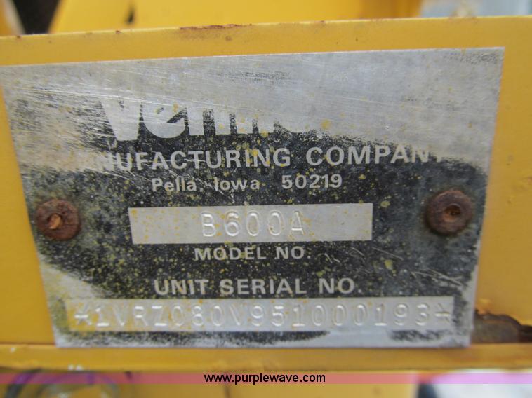 image for item H8872 2005 Vermeer RT650 trencher