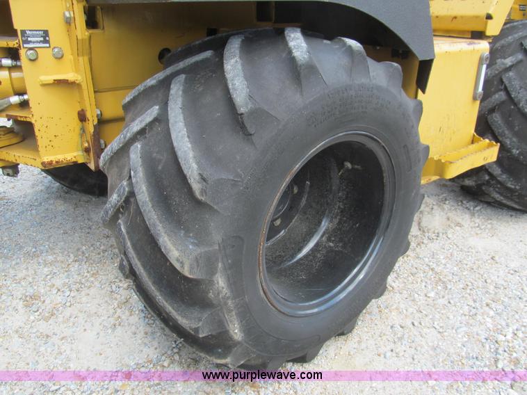 image for item H8872 2005 Vermeer RT650 trencher