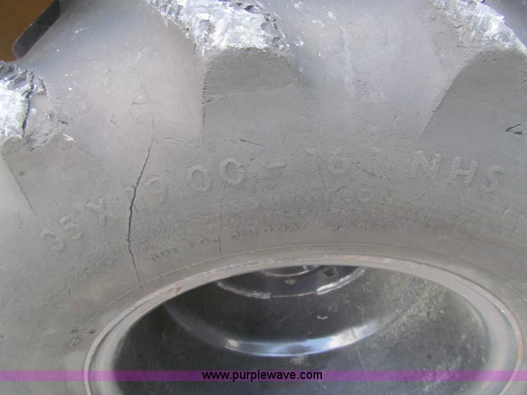 image for item H8872 2005 Vermeer RT650 trencher