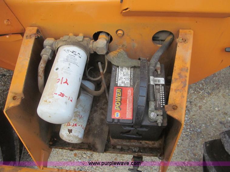 image for item H8873 2002 Case 560 trencher