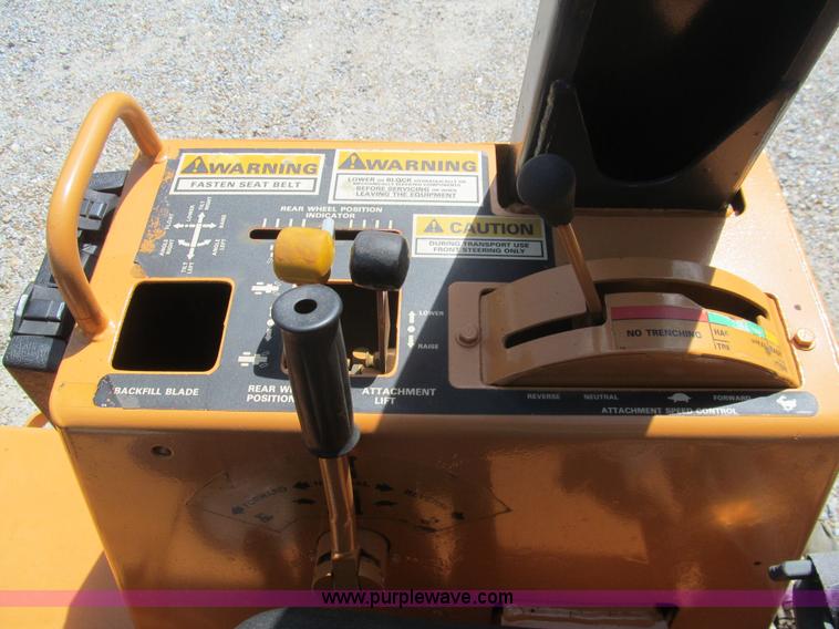 image for item H8873 2002 Case 560 trencher