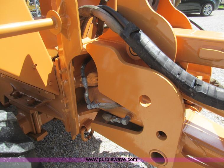 image for item H8873 2002 Case 560 trencher