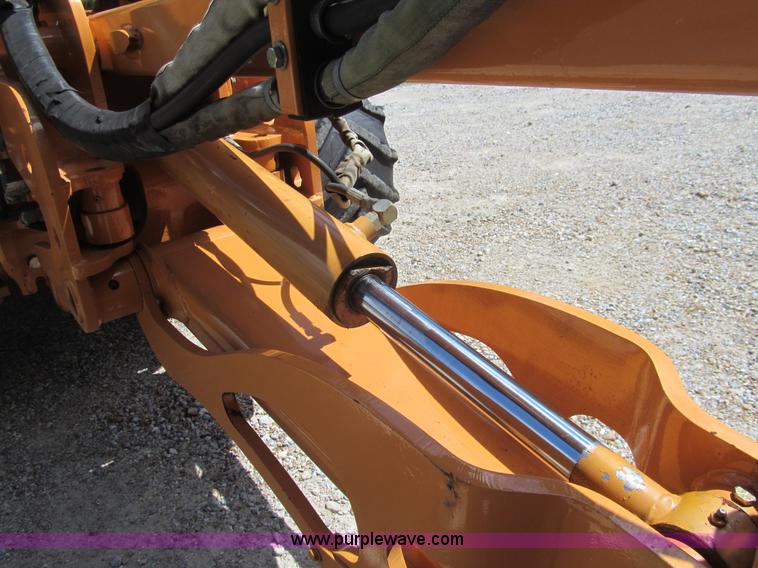 image for item H8873 2002 Case 560 trencher