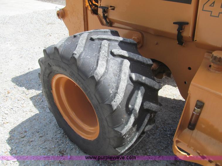 image for item H8873 2002 Case 560 trencher