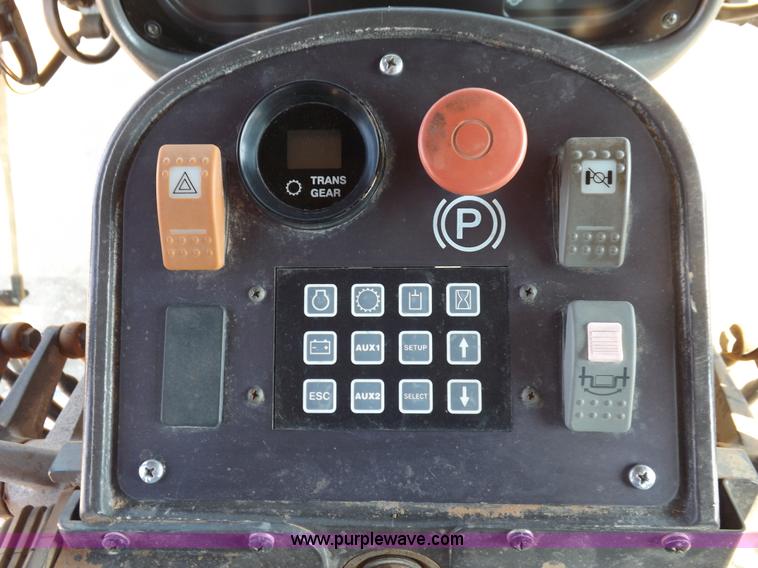 image for item H9188 2005 Volvo G720B articulated motor grader