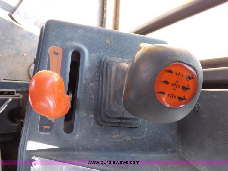 image for item H9188 2005 Volvo G720B articulated motor grader