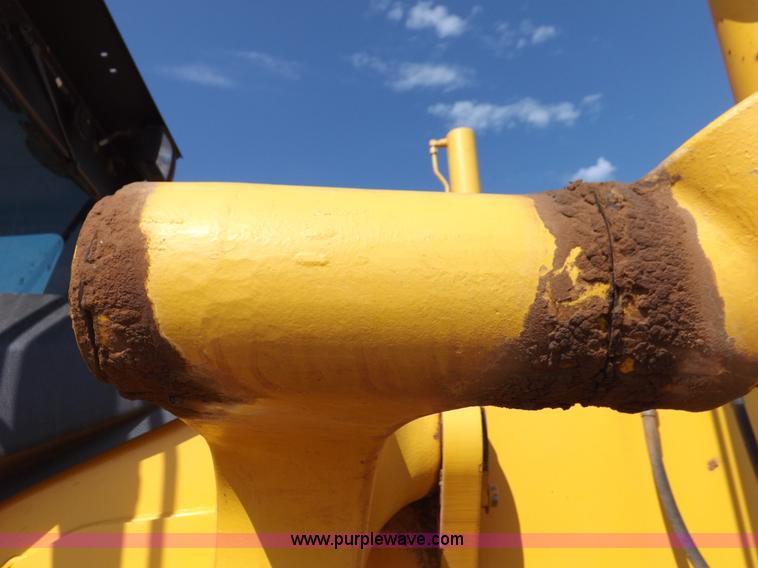 image for item H9188 2005 Volvo G720B articulated motor grader