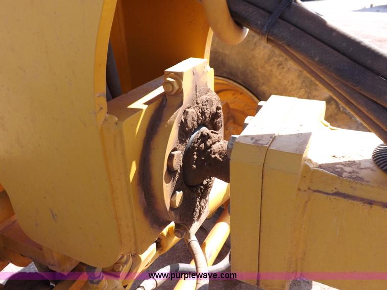 image for item H9188 2005 Volvo G720B articulated motor grader