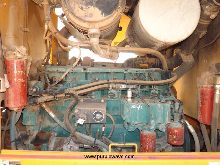 image for item H9188 2005 Volvo G720B articulated motor grader