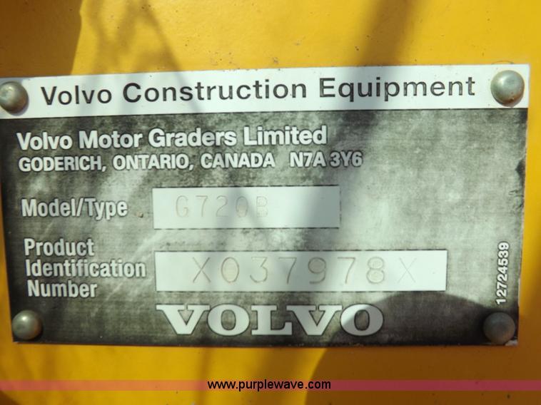 image for item H9188 2005 Volvo G720B articulated motor grader