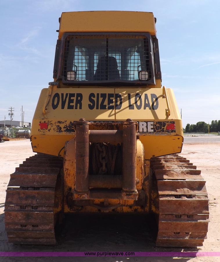 image for item H9196 2000 John Deere 850C dozer