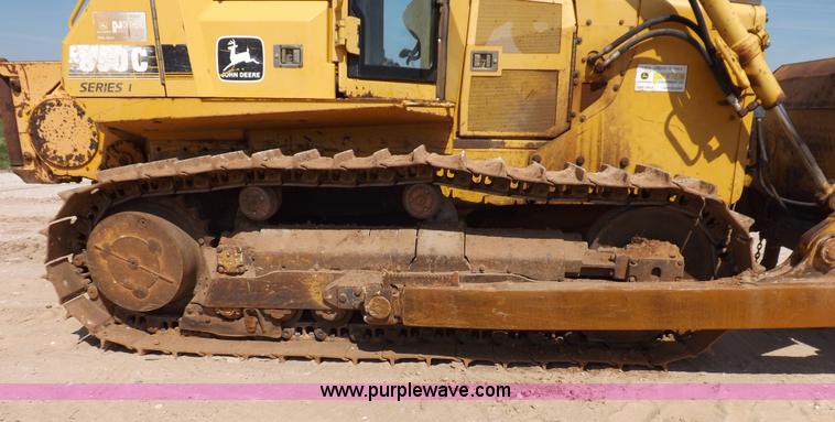 image for item H9196 2000 John Deere 850C dozer