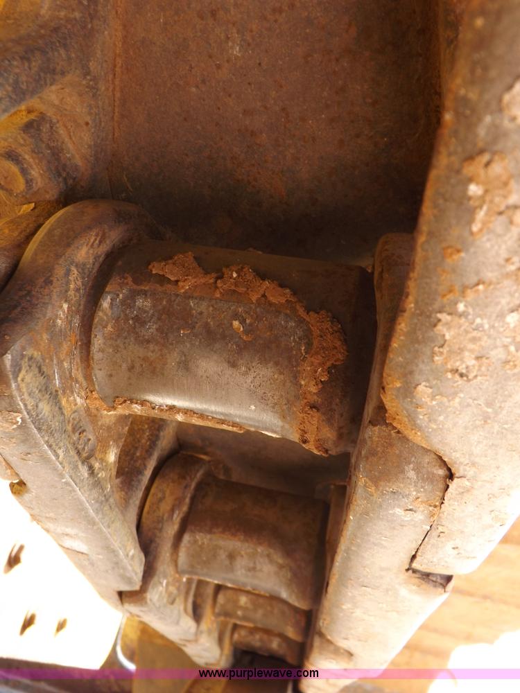 image for item H9196 2000 John Deere 850C dozer