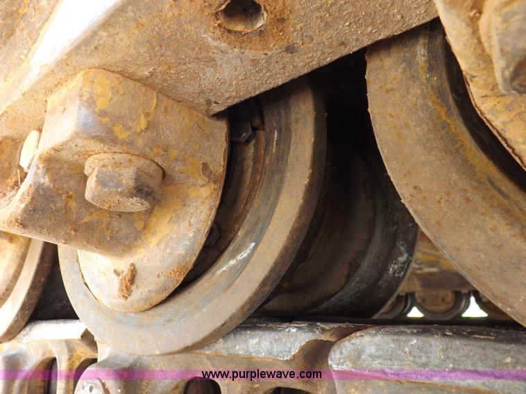 image for item H9196 2000 John Deere 850C dozer