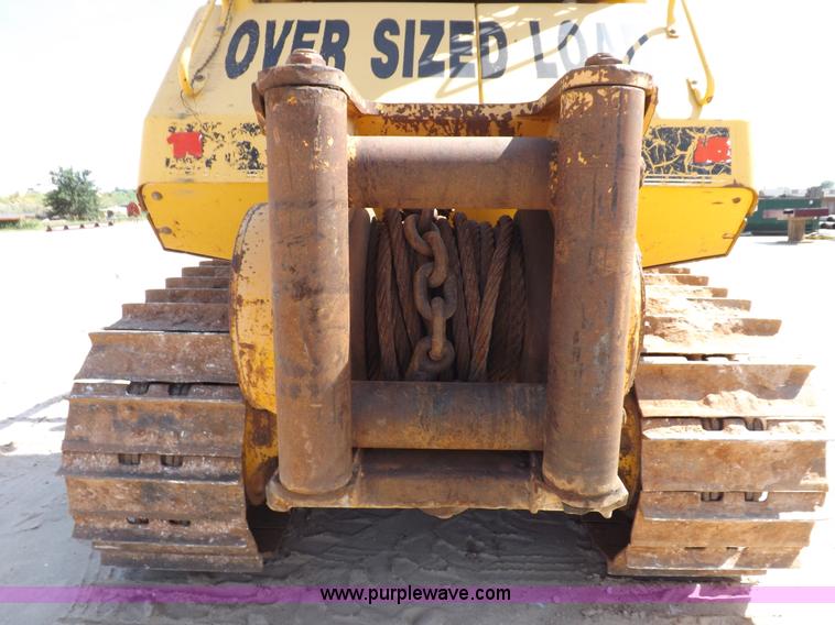 image for item H9196 2000 John Deere 850C dozer