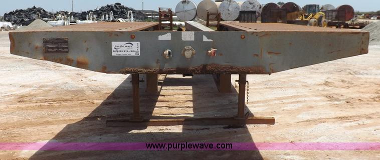 image for item H9204 2000 Atoka lowboy trailer