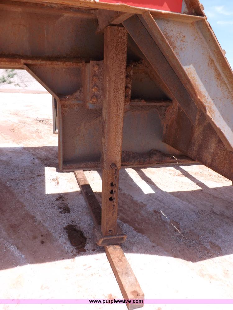 image for item H9204 2000 Atoka lowboy trailer