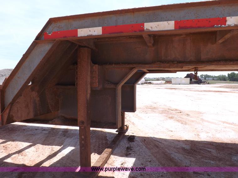 image for item H9204 2000 Atoka lowboy trailer