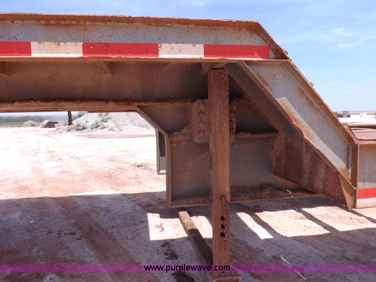 image for item H9204 2000 Atoka lowboy trailer