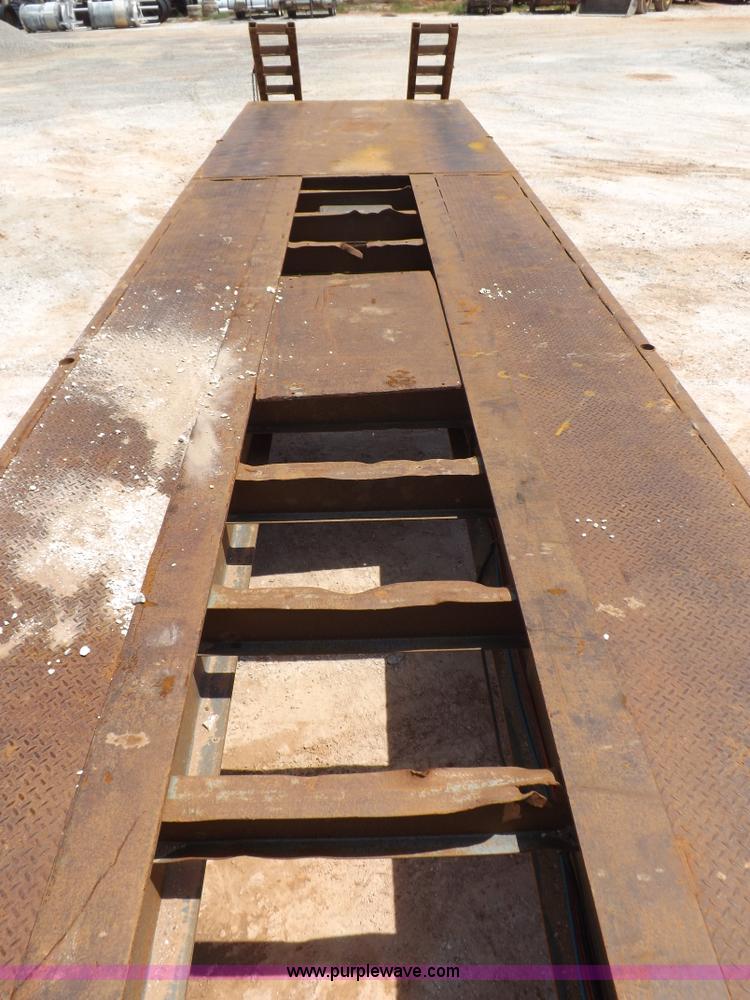 image for item H9204 2000 Atoka lowboy trailer