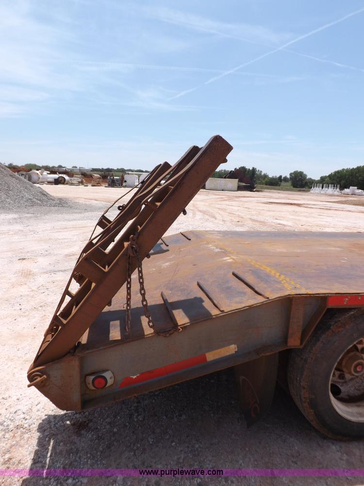 image for item H9204 2000 Atoka lowboy trailer