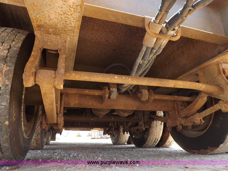 image for item H9204 2000 Atoka lowboy trailer