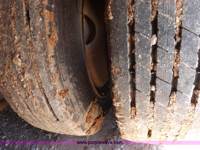 image for item H9204 2000 Atoka lowboy trailer