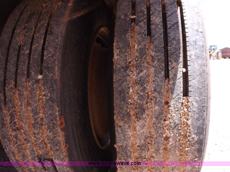 image for item H9204 2000 Atoka lowboy trailer