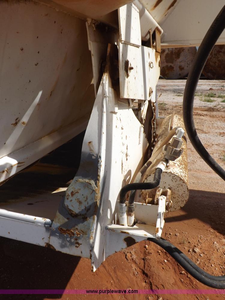 image for item H9206 1994 Corn Belt S4004 belly dump trailer