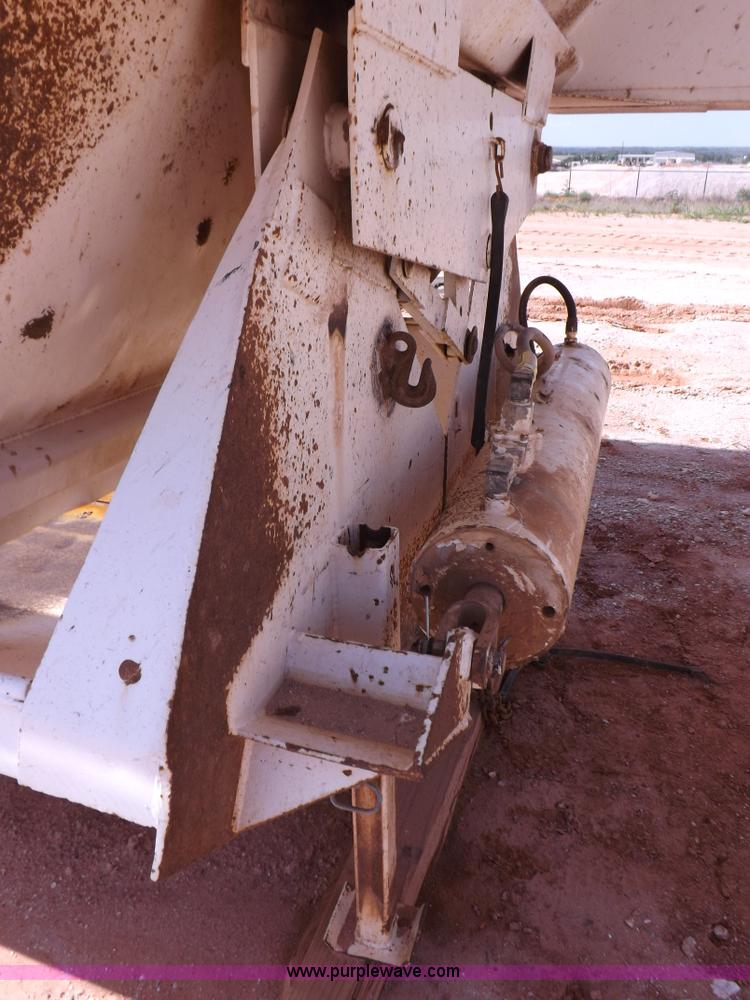 image for item H9206 1994 Corn Belt S4004 belly dump trailer